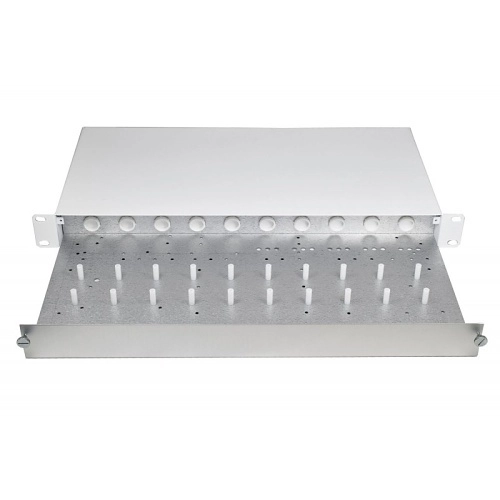 3310.02 Alarmtech 3310.02 Boîte modulaire extensible avec couvercle blanc pour montage en rack 19