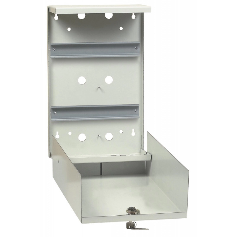 CTE600 <div itemprop="description"> COF TOLE IP66. H600 X L400X 200+ SERR +GRILLE +3 RAILS+4PE</div>